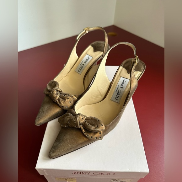 Size 37 1/2 Jimmy Choo Bronze Slingbacks with Point Toe and Bow. - Picture 3 of 10